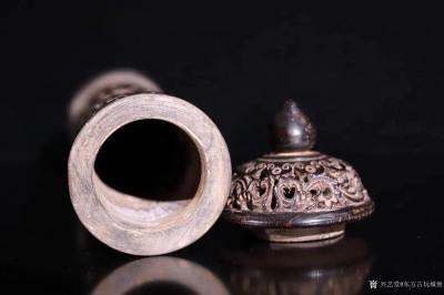 东方古玩城堡收藏-清代，小叶紫檀雕刻人物故事香筒、此件藏品取料名贵稀少，雕刻纹饰精美，器形稀少，褒【图4】