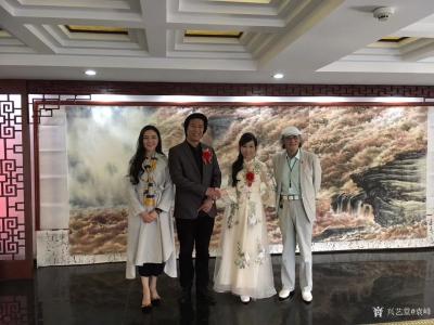 袁峰生活-由欧洲中国总商会主办的《一带一路名家联展》于今日在吴东魁艺术馆荣重举行……
袁【图2】