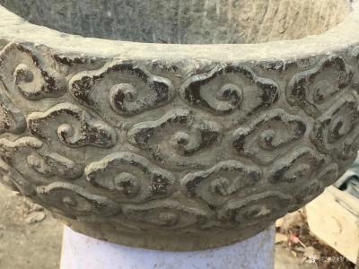 罗邵华收藏-乡间挖宝，青石鱼盆口径37高18。品相完整，原汁原味，适合会所别墅植入盆景，古朴【图4】