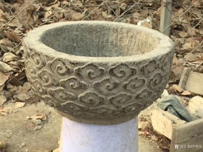 罗邵华收藏-乡间挖宝，青石鱼盆口径37高18。品相完整，原汁原味，适合会所别墅植入盆景，古朴【图5】