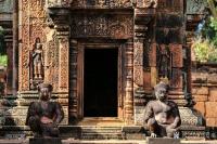 艺术家马培童日记:十一，“汉画石刻皴，刀法变笔法，”
   我画吴哥石窟，当【图0】