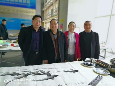 乔荣英生活-人生漫漫，书画悠悠。
书画作为一种灵魂的陪伴，风雅到极致，是可以陪伴一生的挚友【图3】