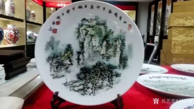 刘应雄日记-刘应雄《潇湘八景》釉下五彩瓷盘与朋友们共同分享，祝大家五一节快乐！【图2】