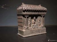 艺术家明清古艺收藏:石雕：佛之居-一佛二弟子，北齐，青石彩绘，皮壳老辣，雕刻精致【图0】