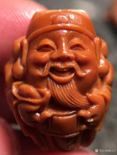 税小宁收藏-刚刚完工的八宝财神 尺寸2.1*2.4 一直是爆款 核色红润 整身雕刻 立体感超【图4】
