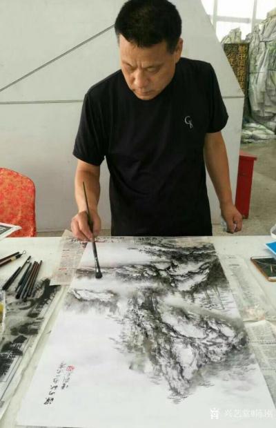 陈刚生活-本人作品在徐州珠宝协会会长史玉明先生的牵引下被国内著名企业家收藏。【图1】