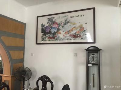 谭松涛收藏-国画花鸟画《富贵有余》国画山水画《太鹤云松》，买家朋友装裱上墙返图。【图2】