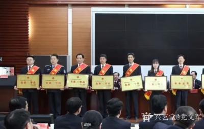 党文军荣誉-培养高雅的爱好与追求，塑造正能量的品行，画风如作风。做平凡的自己，走平凡的路！“【图2】