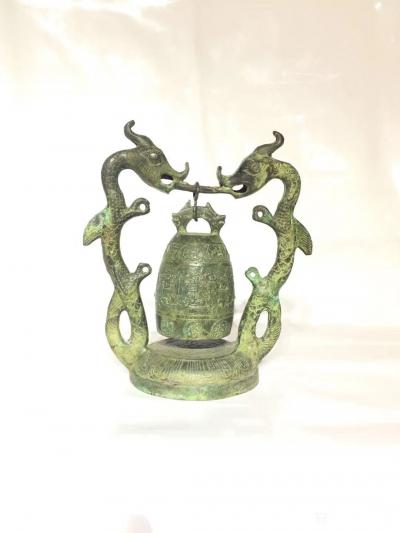 明清古艺收藏-早年回收 青铜双龙挂钟 双龙做臂 钟挂中央 高25宽22皮克老辣  器型大气 样【图1】