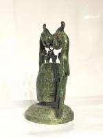 艺术家明清古艺收藏:早年回收 青铜双龙挂钟 双龙做臂 钟挂中央 高25宽22皮克【图1】