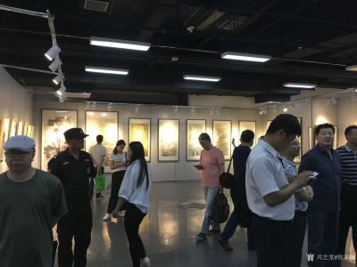 徐家康生活-时尚经典•当代名家书画邀请展5月19日上午10:00开幕！图一和王仲老师合影；图【图6】