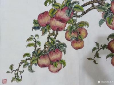 陈新兴日记-刚画完的创意‘’烟台苹果‘’，定制国礼画作品，欢迎朋友指教，欣赏。【图5】