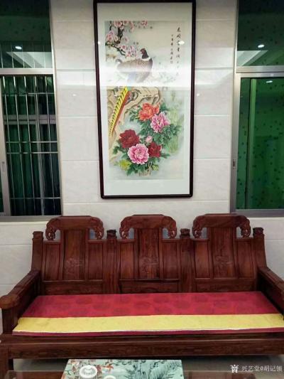 胡记领收藏-红木家具配上我的画，奢华有内涵，不失品味。胡记领工笔绘画感谢你的支持与厚爱。【图1】