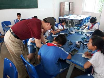 田玉田日记-近日，受邀走进春雷学校向学校学生传授烙画知识，现场指导学生烙画创作。
  刚进【图2】