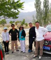 艺术家陈秀梅日记:昨天早上七点多我们几位老师约好去贺兰山苏峪口里面写生，对面大【图1】