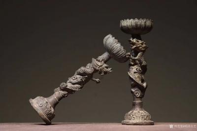 明清古艺收藏-古藏品——龙灯
尺寸直径7cm，高23cm
材质：铜，工艺精细，皮克老辣，双【图5】