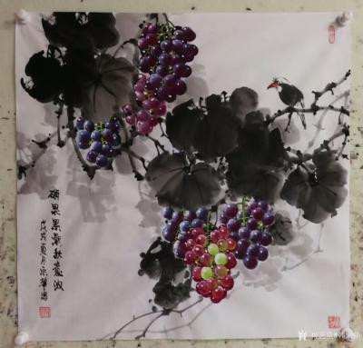 韩宗华日记-天热吃水果最爽，鲜艳欲滴又大又红的葡萄，尽情品尝。国画《农家情趣》，《硕果飘香》【图3】