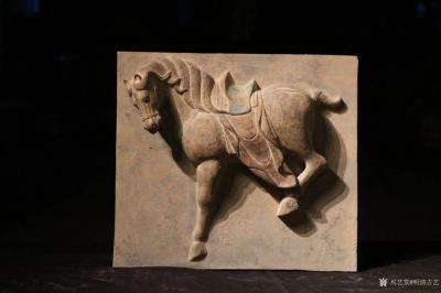 明清古艺收藏-石板 - 马 32cm 36cm 8cm  青石雕刻，石马肌肉强健，腹部圆实，腾【图1】