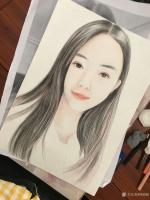 艺术家林丽姐日记:彩铅画，美女肖像画，对比照片，是不是比收藏照片更有意义【图0】