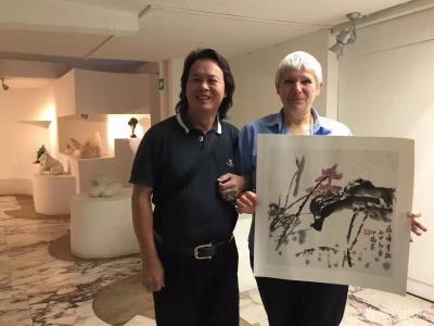 叶仲桥收藏-专程拜访达芬奇的故乡—意大利佛罗伦萨.芬奇镇，周围是青山环抱，登高处、可看见一百【图2】