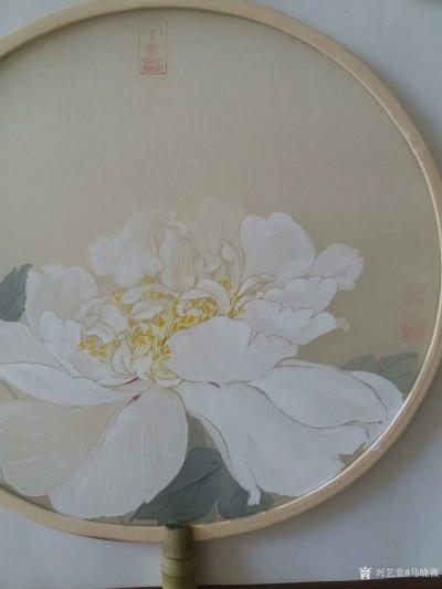 马晓薇日记-扇面《百花图》系列作品，手如柔荑，肤如凝脂，领如蝤蛴，齿如瓠犀，螓首蛾眉，巧笑倩【图1】