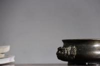 艺术家明清古艺收藏:双兽香炉
铜. 尺寸直径16 最大20 高7.5
造型霸【图1】