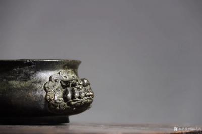 明清古艺收藏-双兽香炉
铜. 尺寸直径16 最大20 高7.5
造型霸气. 双面兽头面. 【图5】