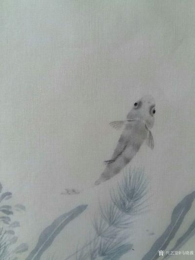 马晓薇日记-儿子帮我抓来两只虾虎鱼，它的眼睛 咕噜噜地转个不停，样子还真可爱。兴起作小画《小【图3】