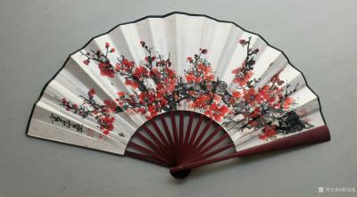 胡宝成日记-涂了三个扇面花鸟画《荷趣》、《梅花》，山水画《江南秋韵》，纸扇加上手绘画，就不再【图2】