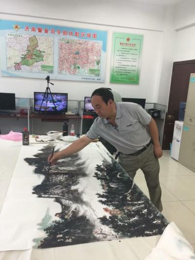 刘传军生活-为庆祝中国人民解放军成立91周年，应邀同高新美协的同志们来到了山东省军区，同官兵【图3】