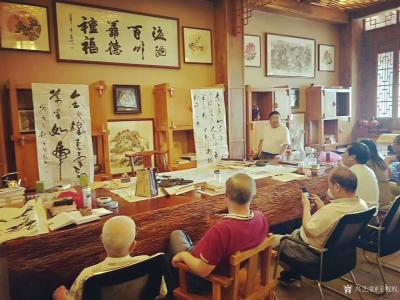 王根权生活-中国书法学院研究生课堂掠影
2018年第六期书法创作提升班将于8月25日开课。【图3】