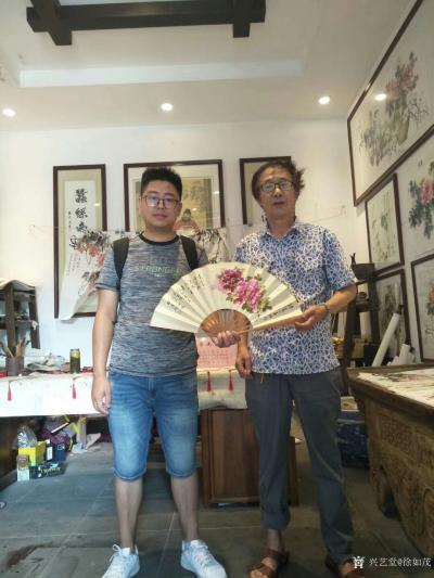 徐如茂生活-有扇，友善，画扇，古城汉张候祠徐如茂书画工作室将友善送至千家万户【图2】