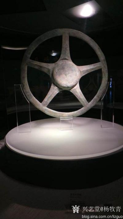 杨牧青日记-三星堆遗物与天象文化
所以许多文化并不神秘，是由于书宅教科学者给搞神秘了。【图2】