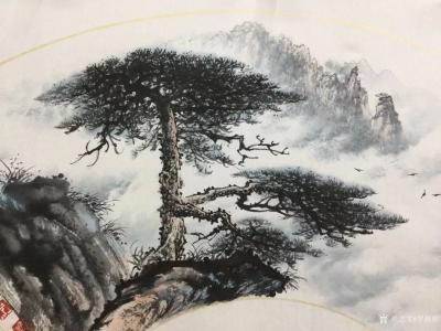 罗树辉日记-扇面《迎客松》全部和局部细节拍照，近期国画山水画作品【图1】