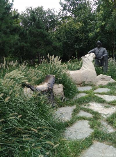 杨牧青日记-金中都遗址忆成吉思汗铁蹄横扫欧亚大陆，神州疆域甚广，今不见昔日界石之雄风，吾民吾【图1】