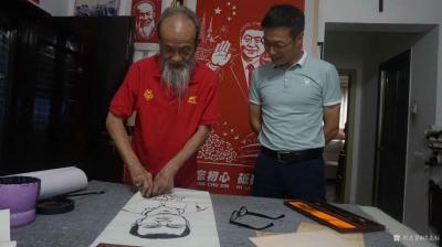 洪志标生活-8月2日下午，厦门广电集团广电报社叶庆平、黄辉来访，並拟在报纸上刊登报道我的非遗【图3】