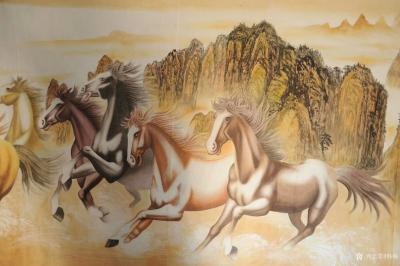 韩梅日记-客户订制一张《八骏图》，刚刚完成，国画工笔画，大八尺寸413X140厘米。欢迎订【图3】