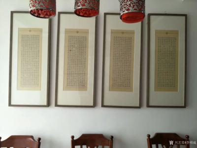 李明成日记-一个人画笔提起来，
整个世界都安静了
窗外的风声雨声说话声
仿佛也听不见[【图2】