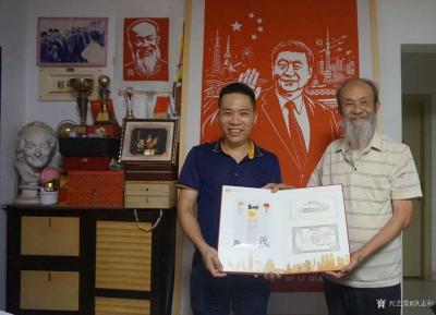 洪志标生活-9月1日晚上，厦门市南安商会副会长黄文明带著名的人物肖像摄影家黄德辉来访，黄会长【图1】