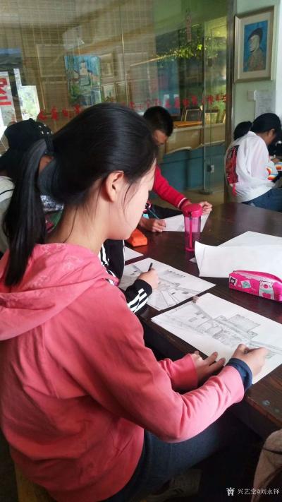 刘永铎收藏-认真起来的可爱！
都说认真工作的人，专注的人都很可爱！你们发现了吗？场景处理重【图6】