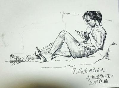 王晓鹏日记-人物速写作品《吴海兰同志在玩手机》，速写与于2018年8月，分享给大家请欣赏【图1】