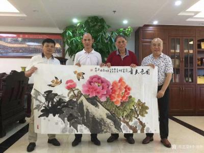 李伟华生活-和佛山美协主席梁根祥老师，讪头书法大家梁德洲老师在东莞即席挥毫。多谢东莞梁会长热【图1】