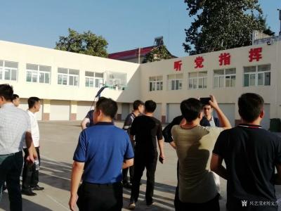 刘文生生活-我们一百多名战友一起到我们曾经当兵的单位参观，为了祖国的需要我们从全国各地走到了【图3】