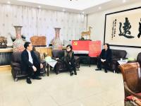 艺术家叶仲桥生活:国画《玉堂富贵》被张万年夫人收藏。
今天（10月26日）上【图1】