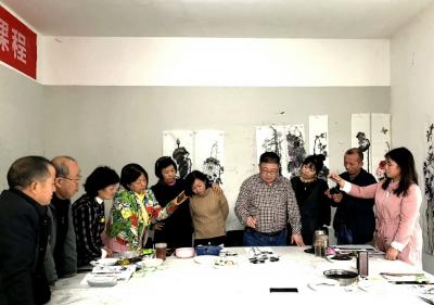 甘庆琼生活-清华大学美术学院中国书画名家专项课题高级研修班*甘庆琼工作室2018届(1)班第【图1】