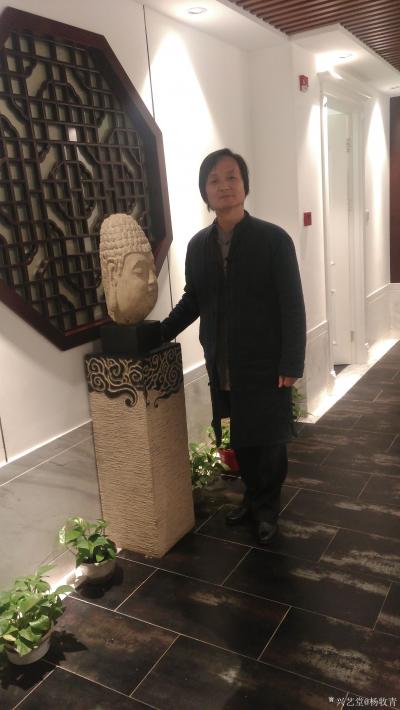 杨牧青日记-28日凛冽冷风·革命传统与现代创新[玫瑰]

上午传统:纪念刘少奇诞辰一百二【图4】