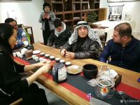 艺术家徐家康生活:«巴勒斯坦驻华大使到东方珍宝艺术馆参观徐家康山水画展»
 【图1】