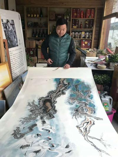 刘欢生活-未来中国的书画艺术气氛会越来越活跃。乱世藏黄金，盛世藏字画。钱，这种货币，它的价【图1】