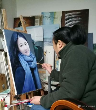 王华中日记-当一张空白的无生命的画布，经过数日的情感投入，能让自己变得心动不安，情不自禁地感【图1】