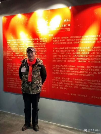 魏杰生活-“两江风骨”中国画作品展于春节期间举行，我的作品参展，分享展会期间人潮涌动的场景【图1】
